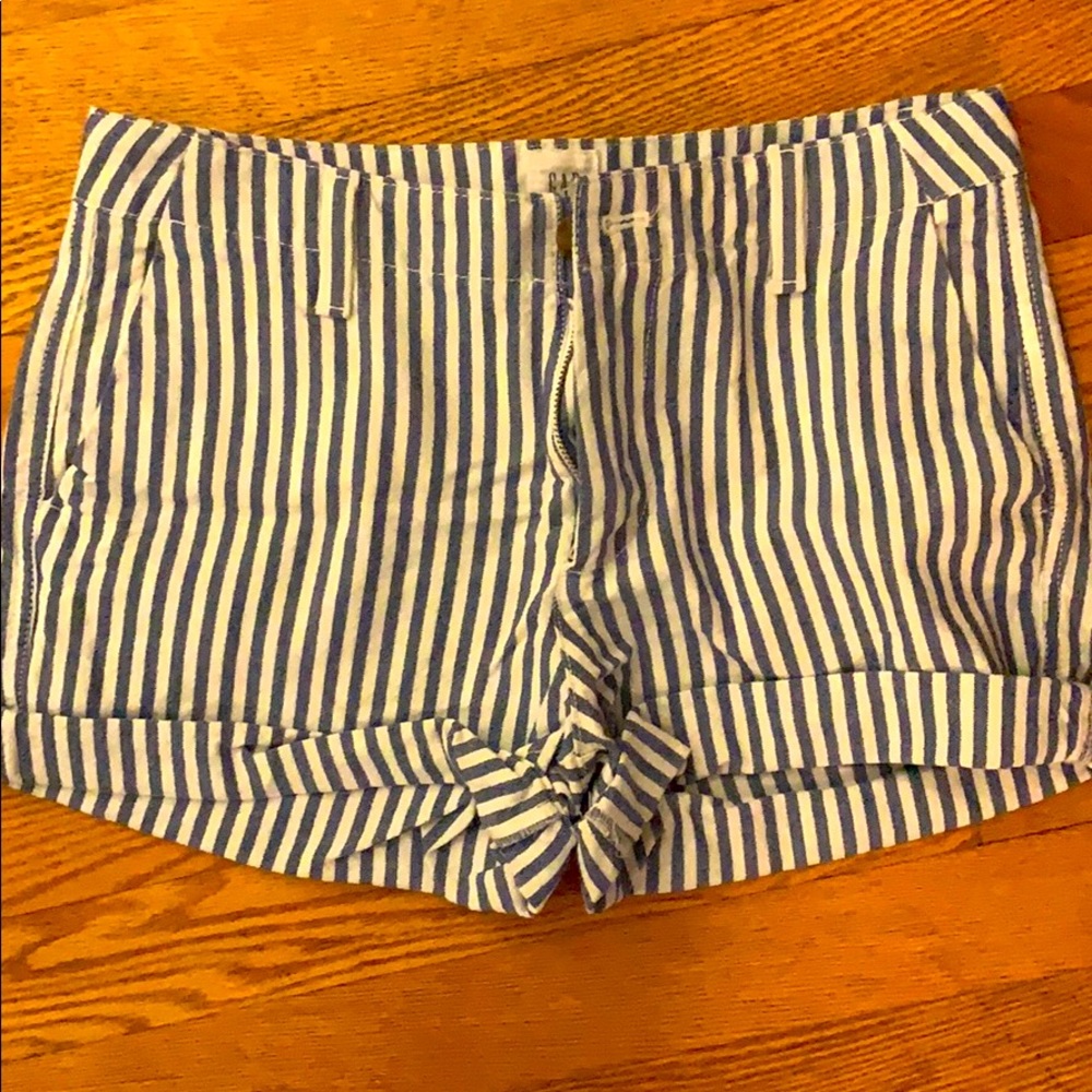 MIDI city short Gap blue and white striped